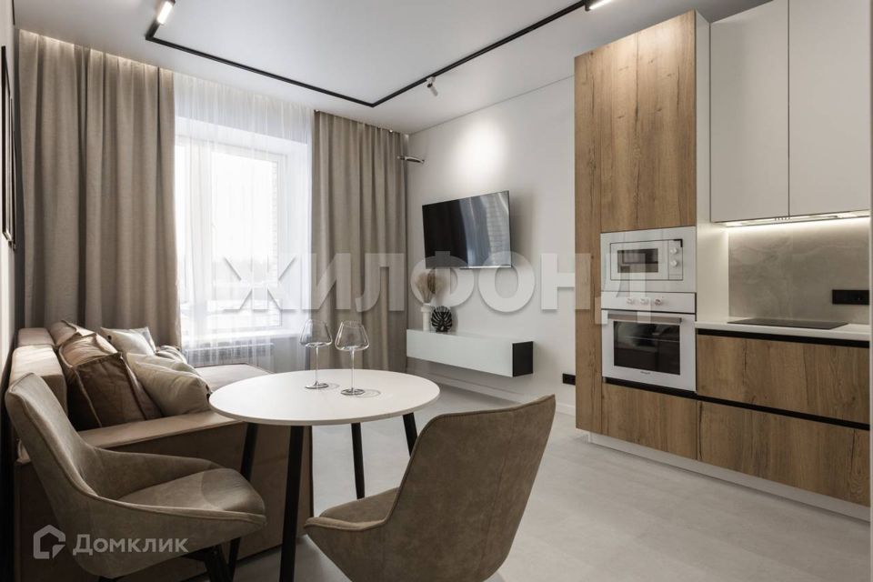 Продаётся 2-комнатная квартира, 41.8 м²