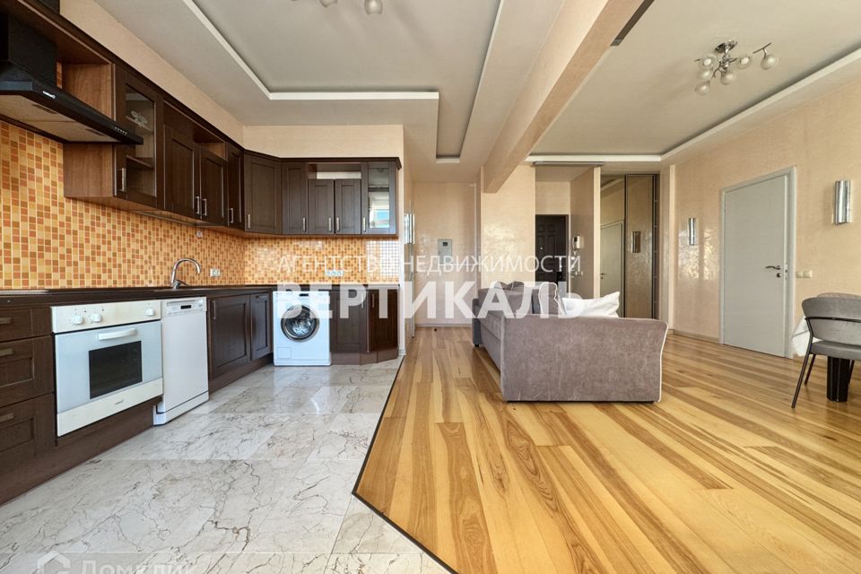 Сдаётся 2-комнатная квартира, 80 м²