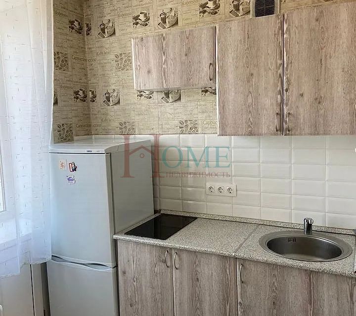 Сдаётся 1-комнатная квартира, 40 м²
