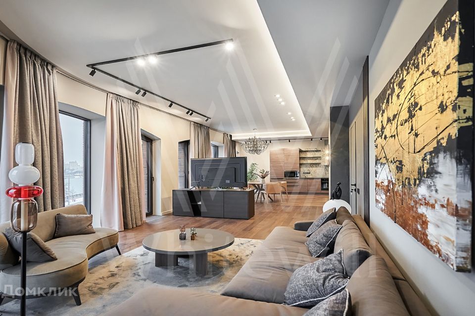 Сдаётся 3-комнатная квартира, 150 м²