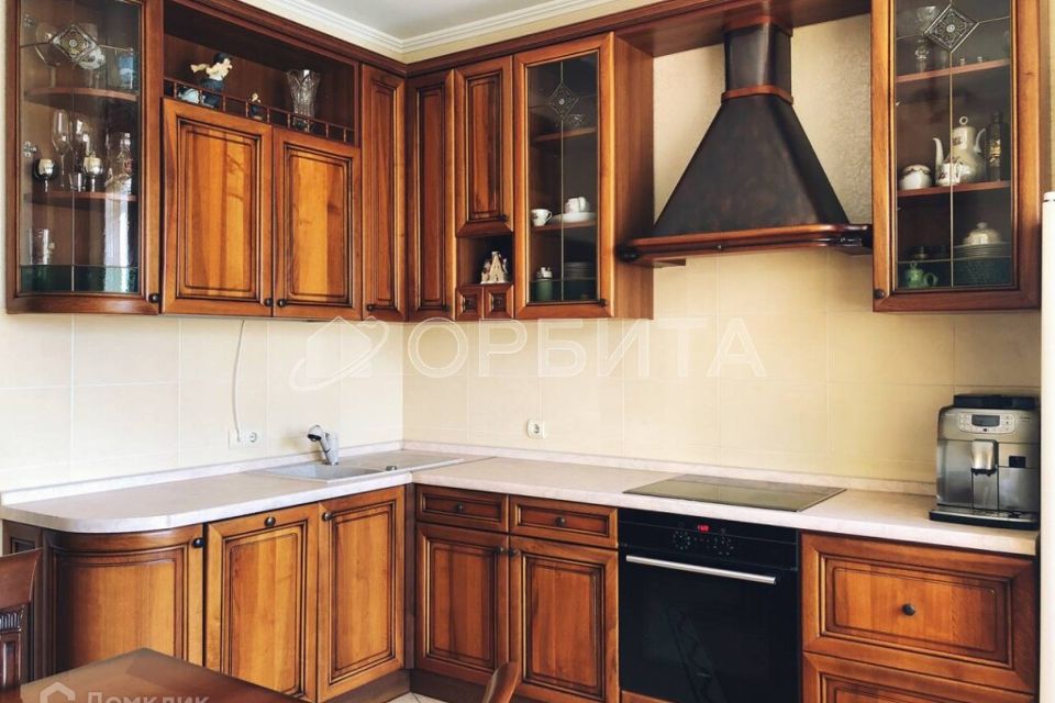Продаётся 2-комнатная квартира, 81.1 м²