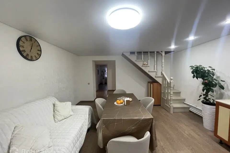 Продаётся 2-этажный дом, 172.6 м²