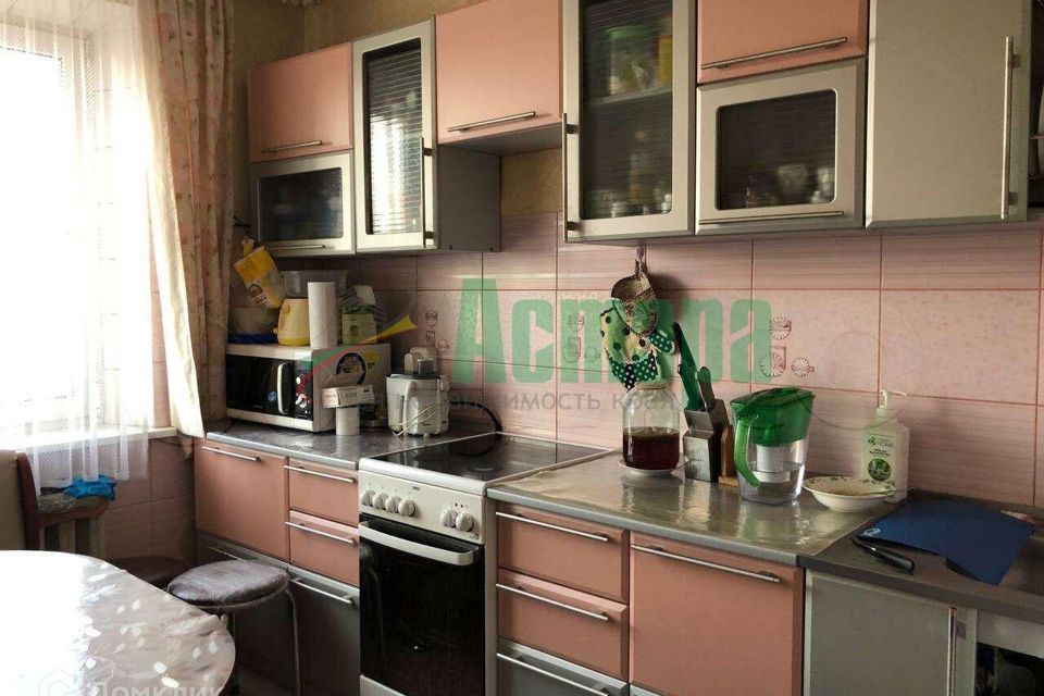 Продаётся 4-комнатная квартира, 81 м²