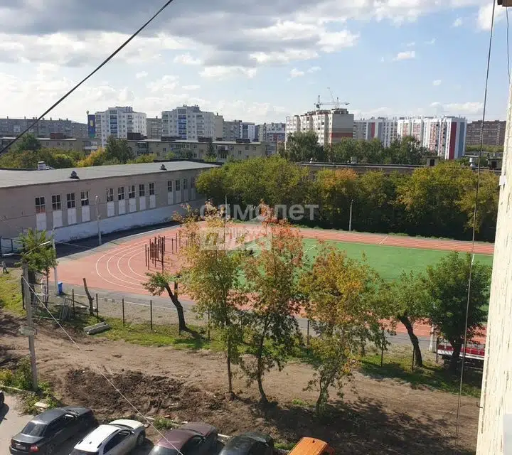 Продаётся 2-комнатная квартира, 43.8 м²