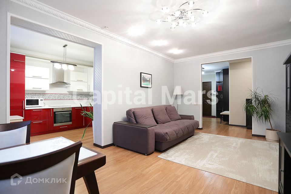 Продаётся 2-комнатная квартира, 81.3 м²