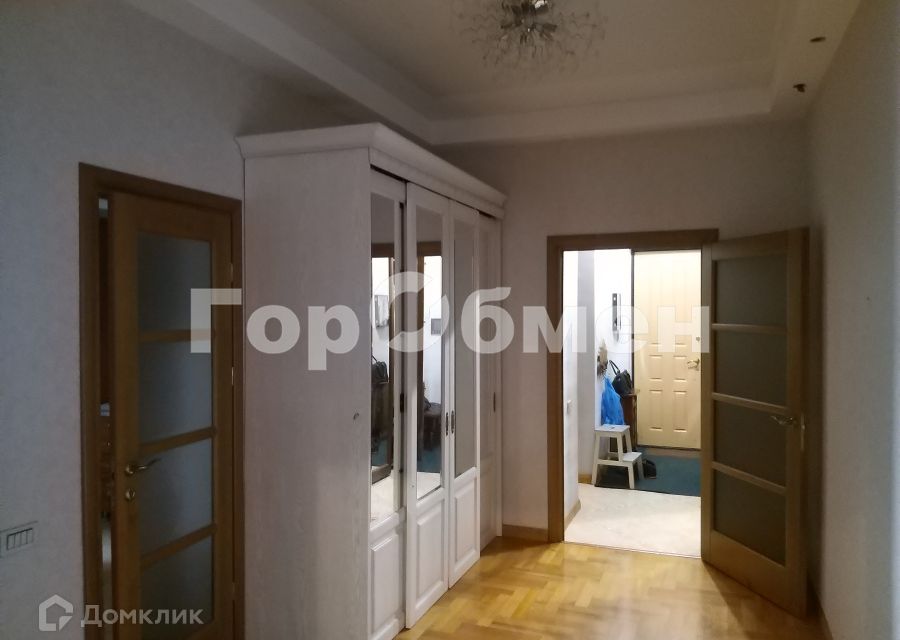 Продаётся 4-комнатная квартира, 102 м²