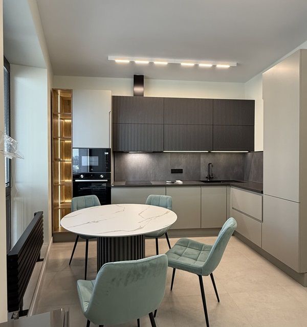Сдаётся 2-комнатная квартира, 56 м²