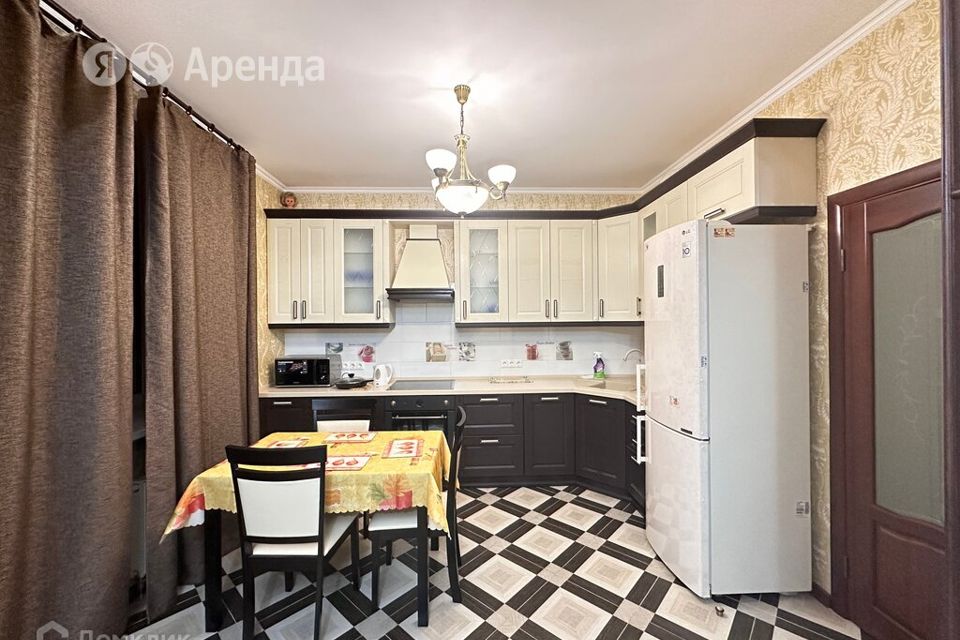 Сдаётся 2-комнатная квартира, 58 м²