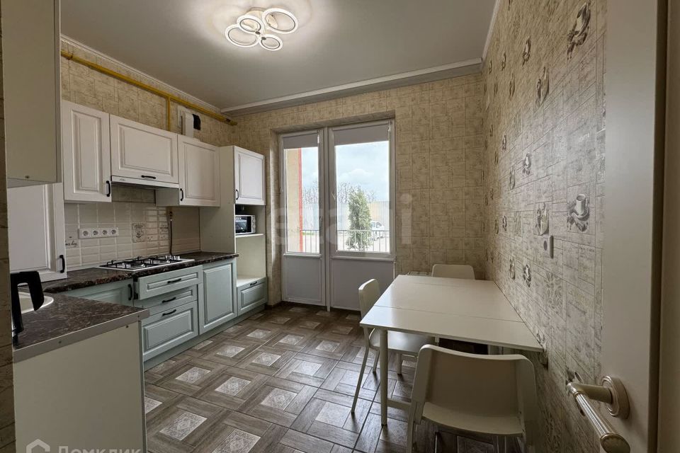 Продаётся 1-комнатная квартира, 43.3 м²