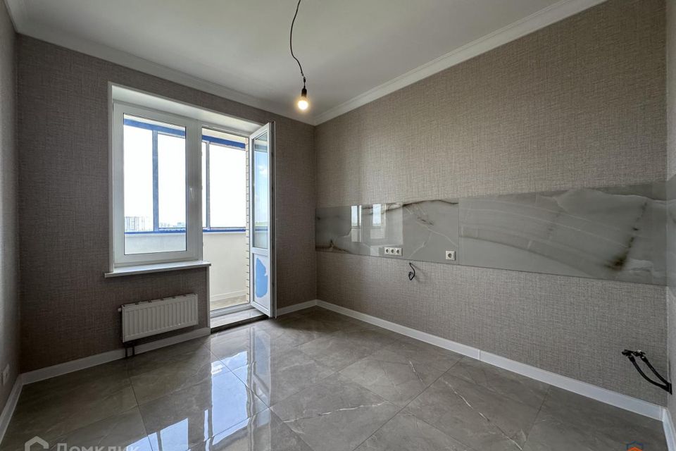 Продаётся 1-комнатная квартира, 42 м²