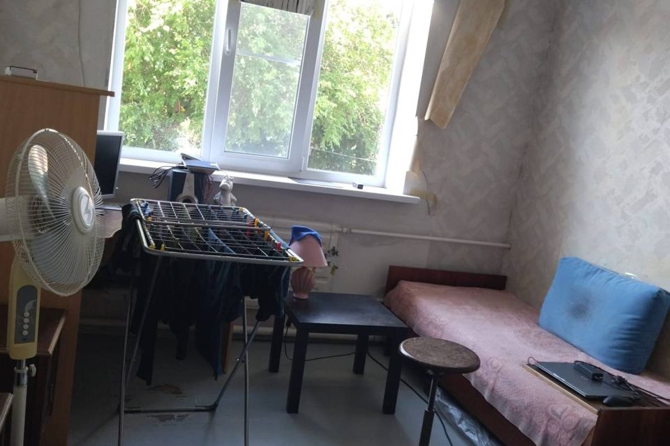 Продаётся 4-комнатная квартира, 75 м²