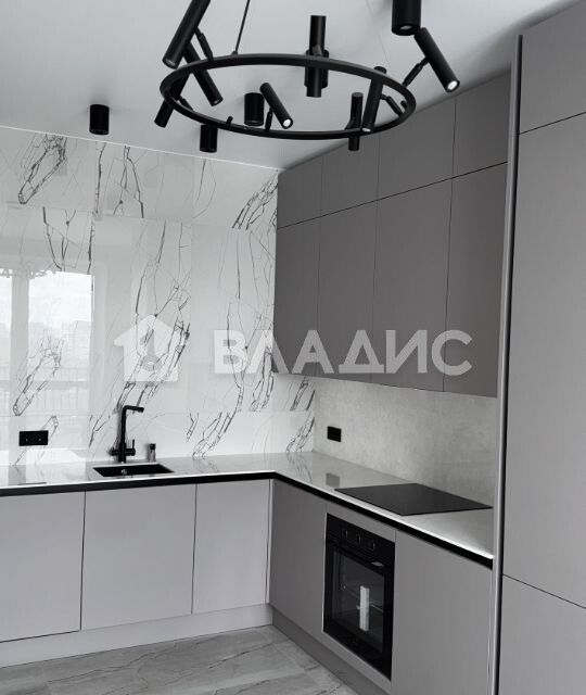 Продаётся 1-комнатная квартира, 49.7 м²