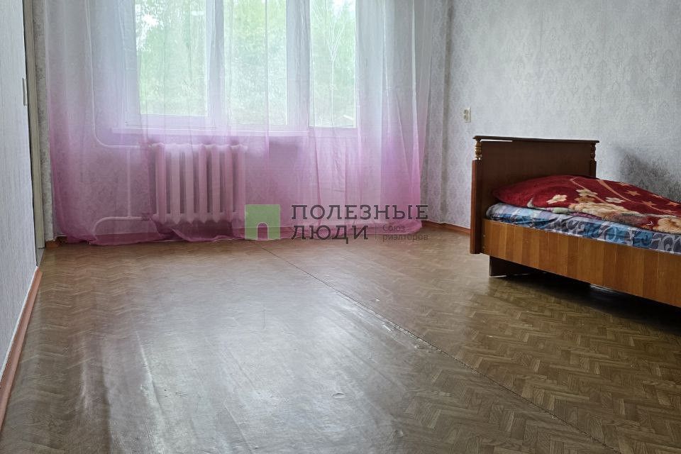 Продаётся 3-комнатная квартира, 49 м²
