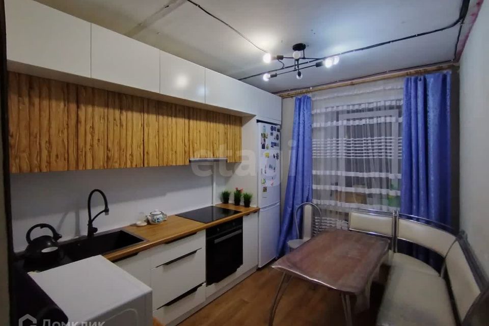 Продаётся 3-комнатная квартира, 62.4 м²