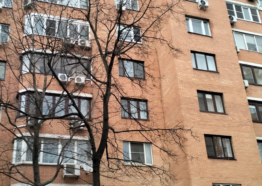 Продаётся 3-комнатная квартира, 111.6 м²