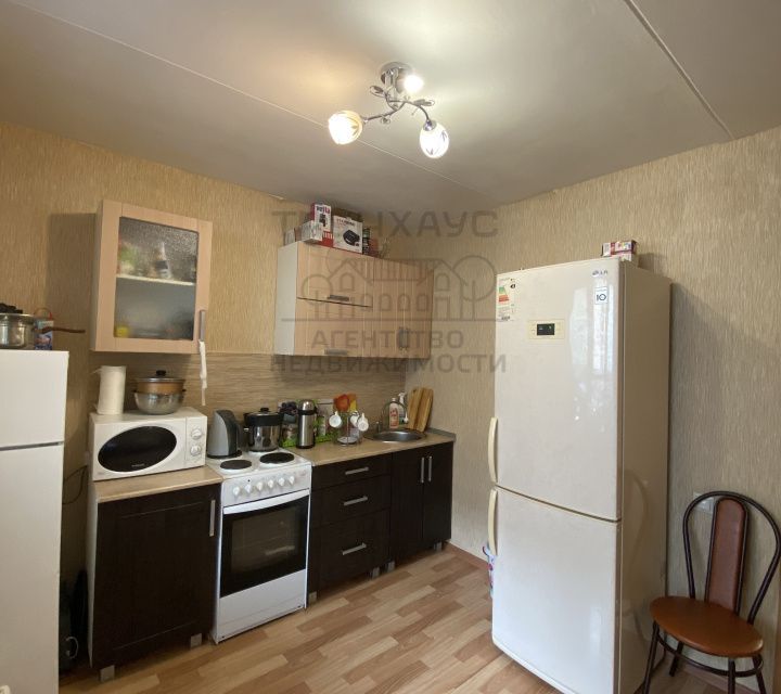 Продаётся 1-комнатная квартира, 41.9 м²
