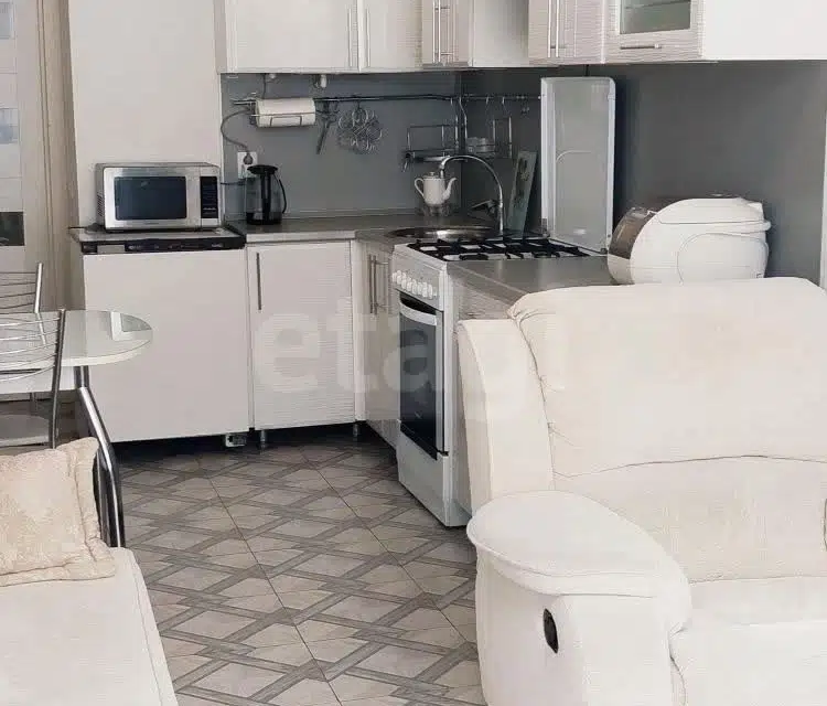 Продаётся 1-комнатная квартира, 51.8 м²