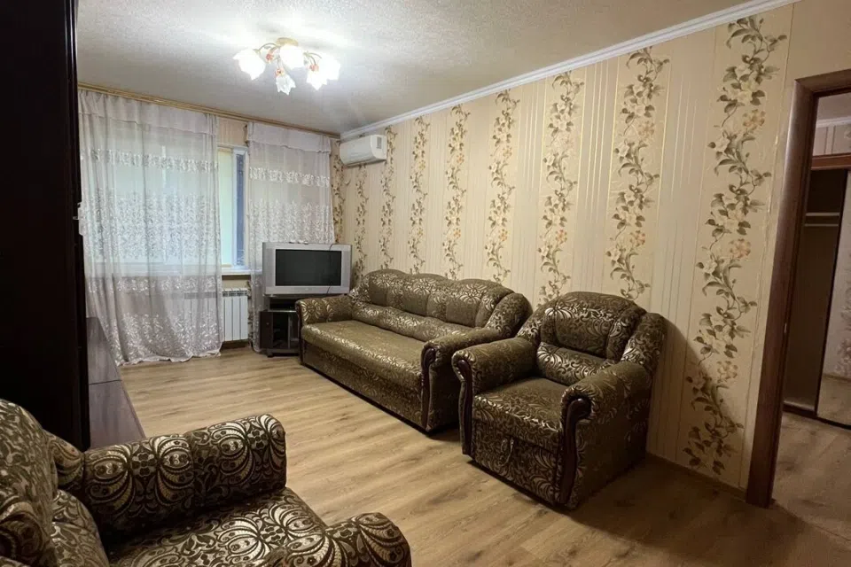 Продаётся 3-комнатная квартира, 56 м²
