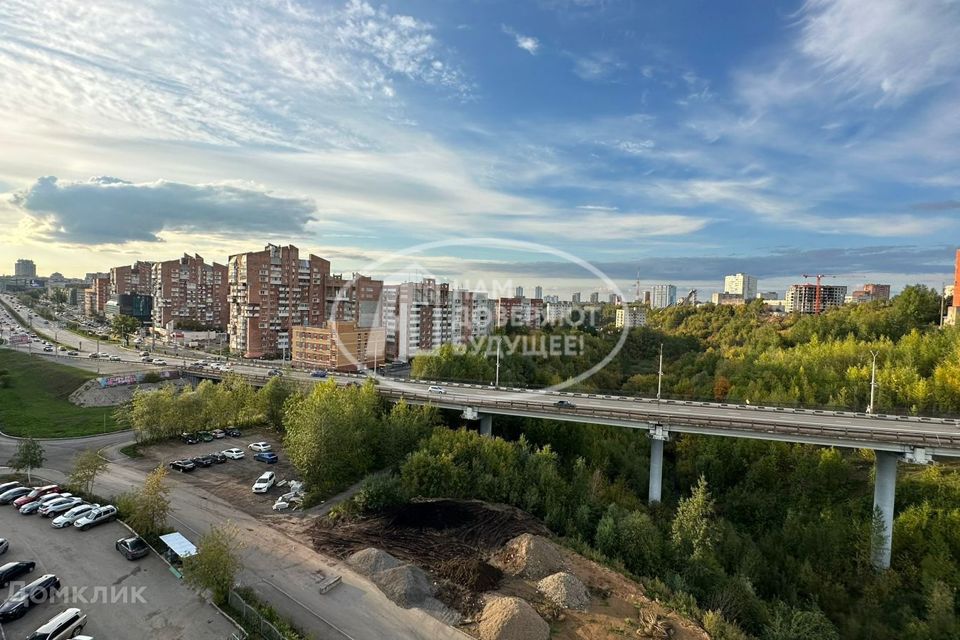 Продаётся 4-комнатная квартира, 126.5 м²
