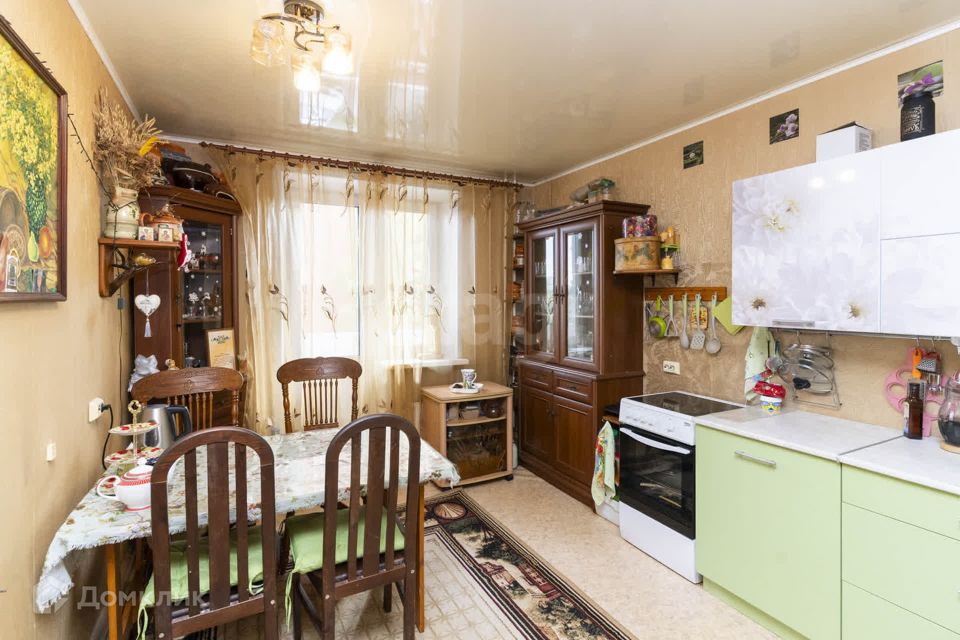 Продаётся 2-комнатная квартира, 75.8 м²