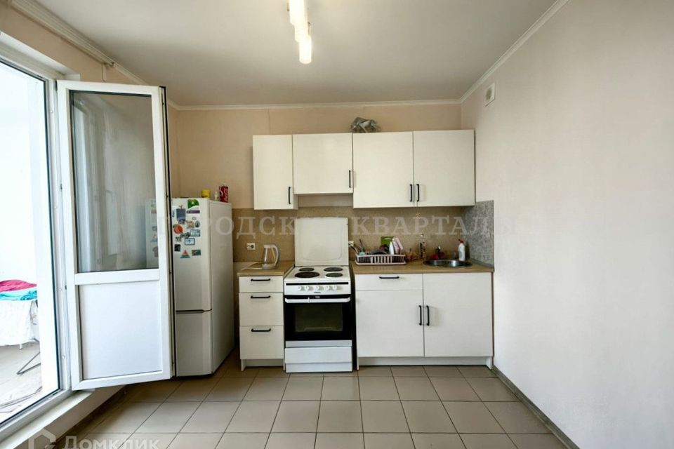 Продаётся 1-комнатная квартира, 42 м²