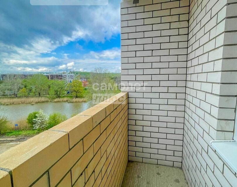 Продаётся 1-комнатная квартира, 38.6 м²