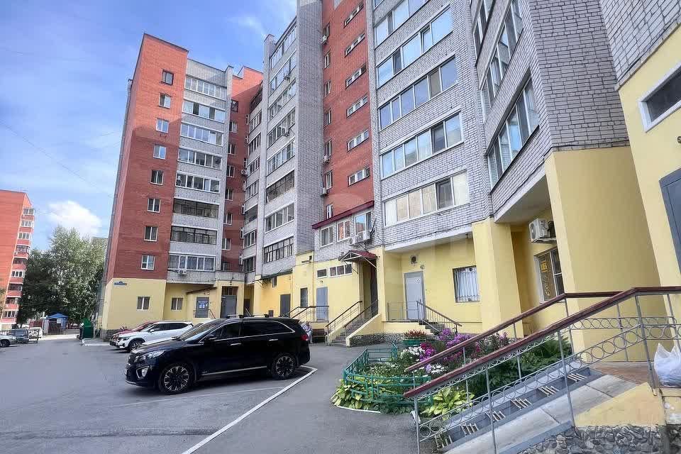 Продаётся 5-комнатная квартира, 87.4 м²