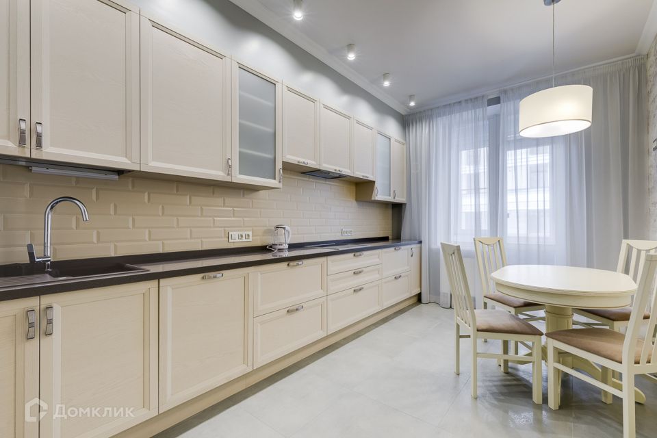 Сдаётся 3-комнатная квартира, 110 м²