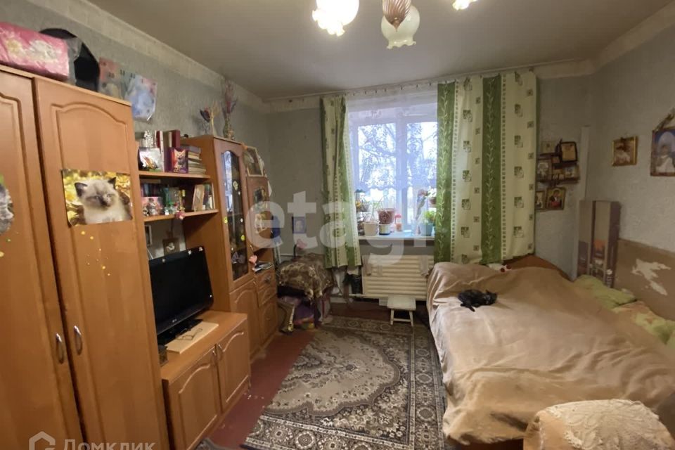 Продаётся комната в 2-комн. квартире, 18 м²