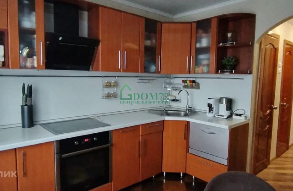 Продаётся 3-комнатная квартира, 70.2 м²