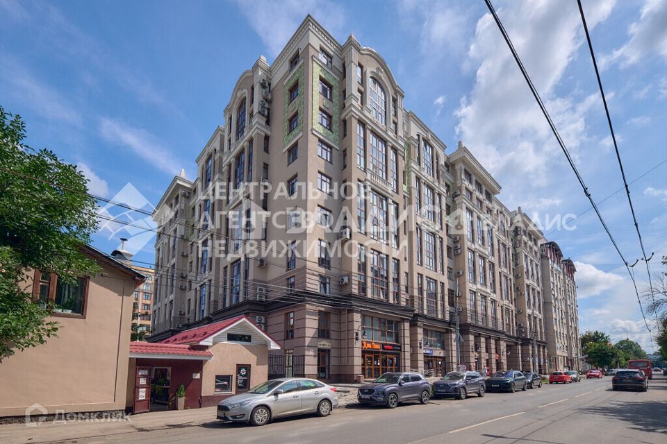 Продаётся 1-комнатная квартира, 49.2 м²