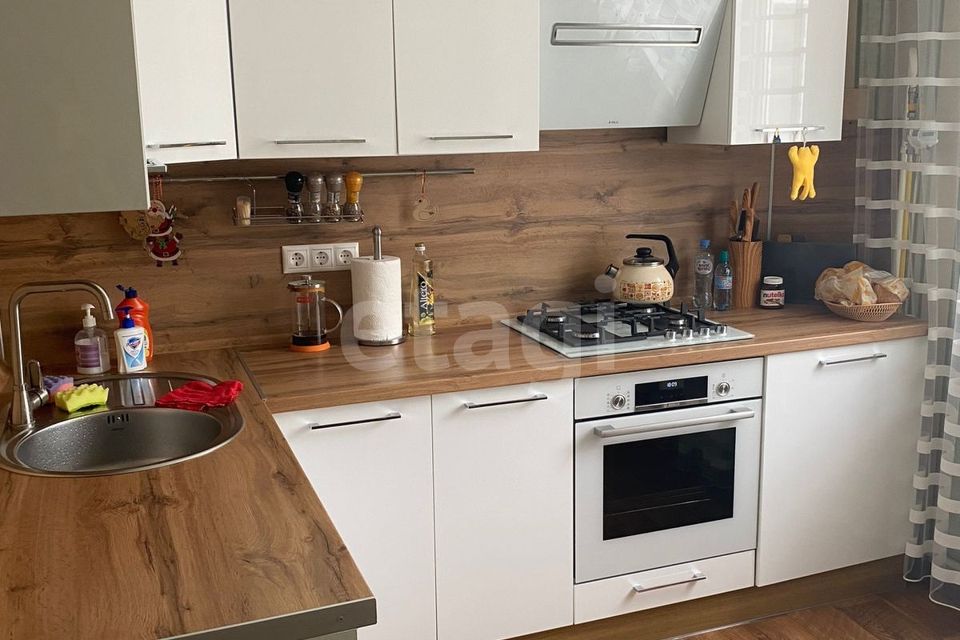 Продаётся 3-комнатная квартира, 65 м²