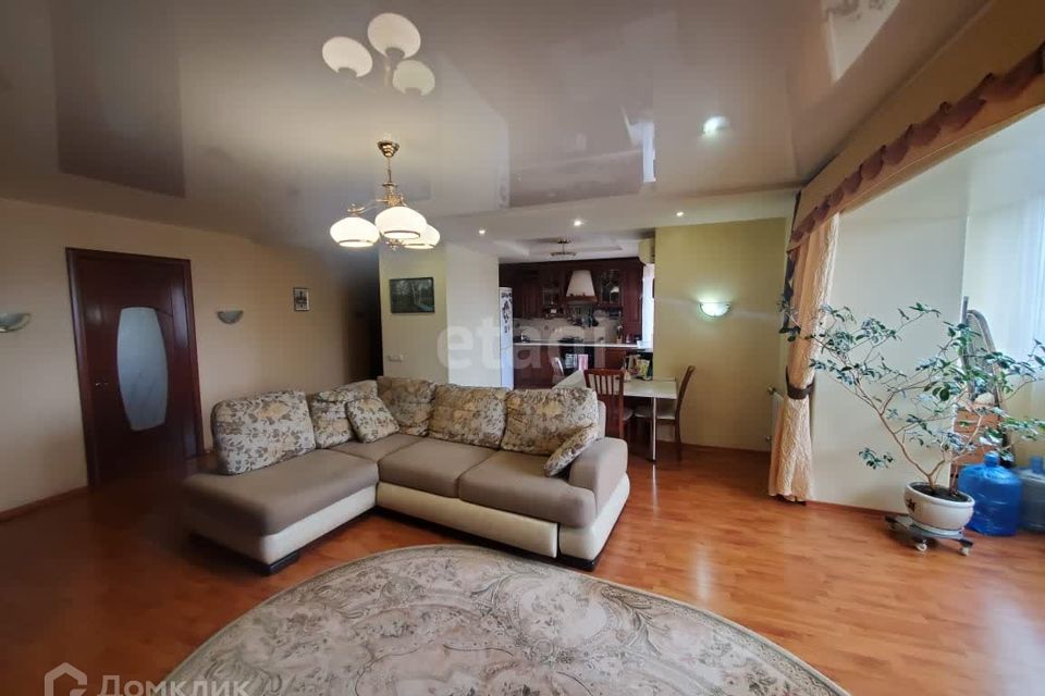 Продаётся 3-комнатная квартира, 95.2 м²