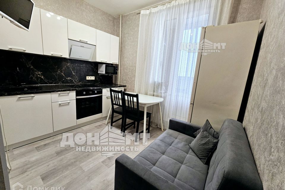 Продаётся 1-комнатная квартира, 38 м²