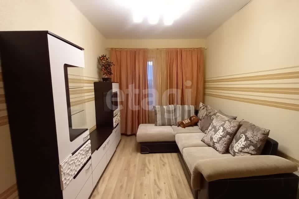 Сдаётся 2-комнатная квартира, 58 м²