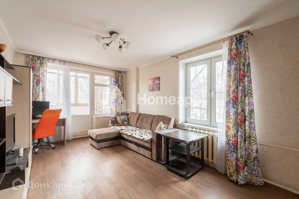 Продаётся 2-комнатная квартира, 42.8 м²