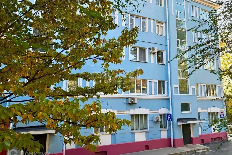 Продаётся 3-комнатная квартира, 70.2 м²