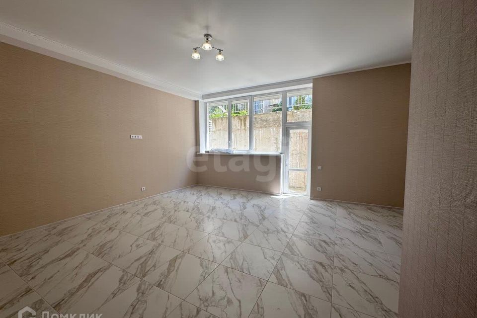 Продаётся 2-комнатная квартира, 109 м²