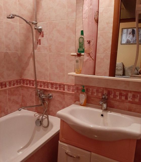 Сдаётся 1-комнатная квартира, 35 м²