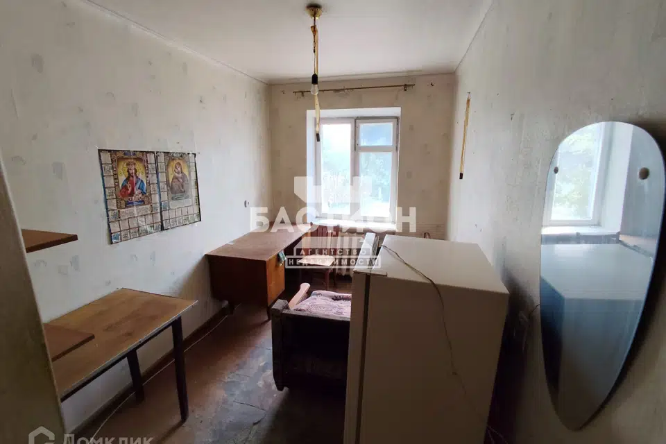 Продаётся комната в 4-комн. квартире, 78 м²