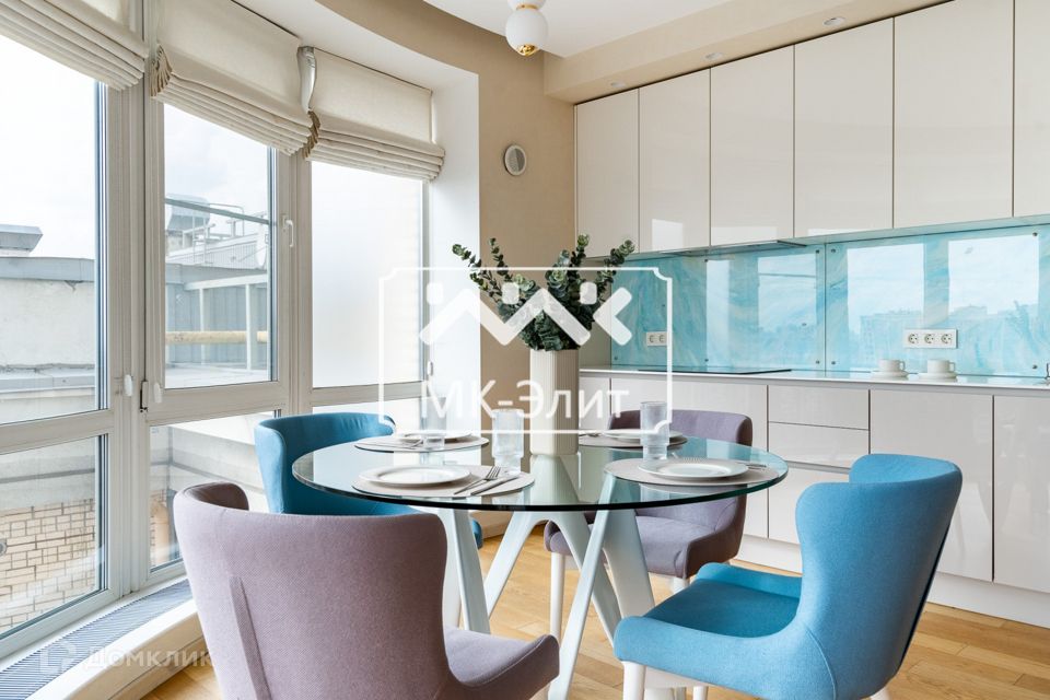 Продаётся 2-комнатная квартира, 67.9 м²