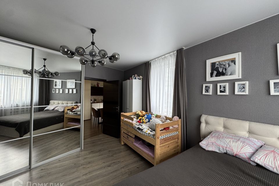 Продаётся 2-комнатная квартира, 56.7 м²