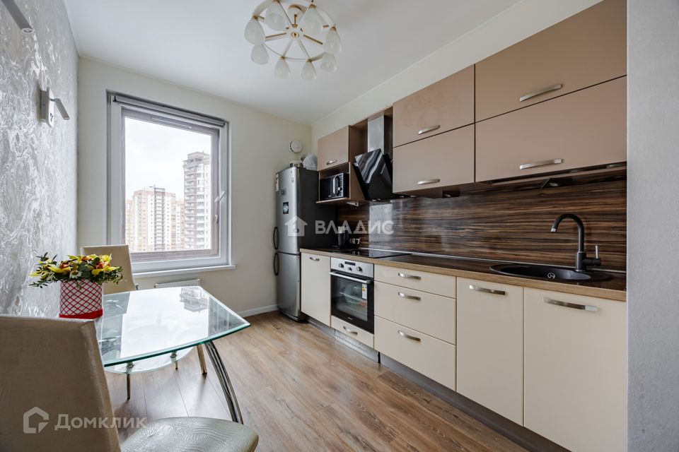 Продаётся 2-комнатная квартира, 57.67 м²