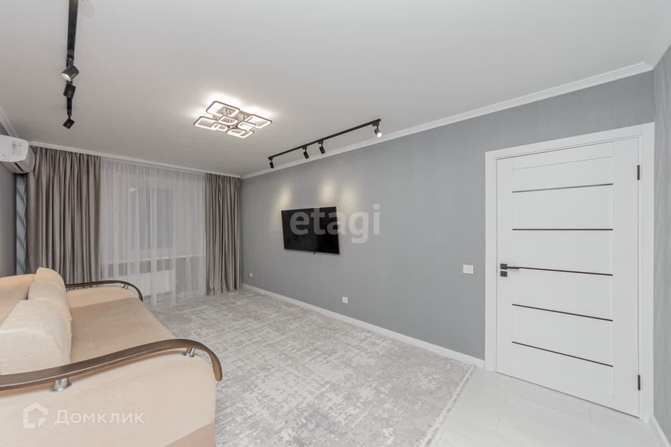 Продаётся 3-комнатная квартира, 93 м²