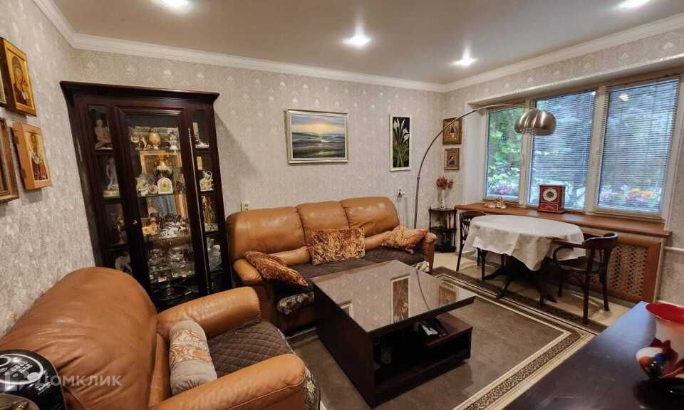 Продаётся 3-комнатная квартира, 61.3 м²