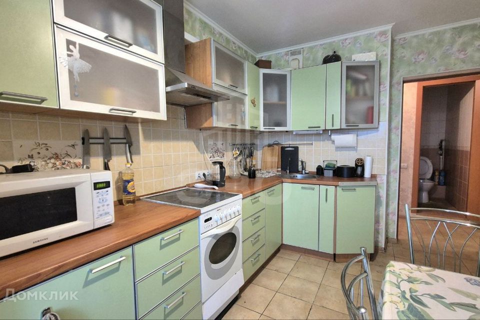 Продаётся 1-комнатная квартира, 42 м²