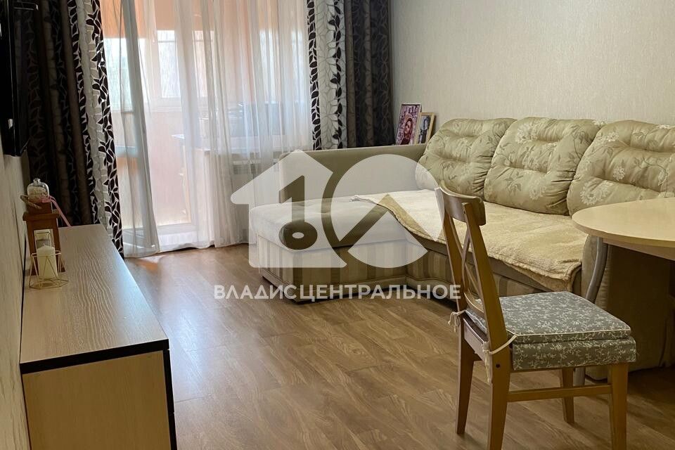 Продаётся 1-комнатная квартира, 43.3 м²