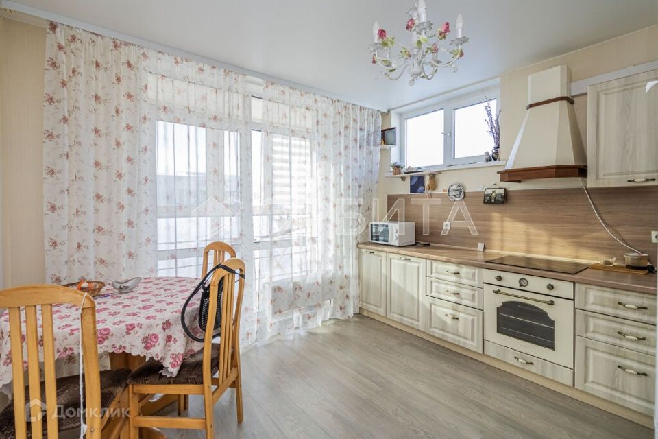 Продаётся 2-комнатная квартира, 57.5 м²