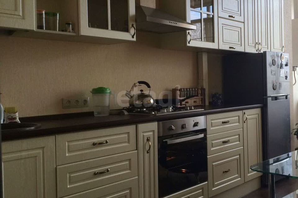 Продаётся 1-комнатная квартира, 58 м²