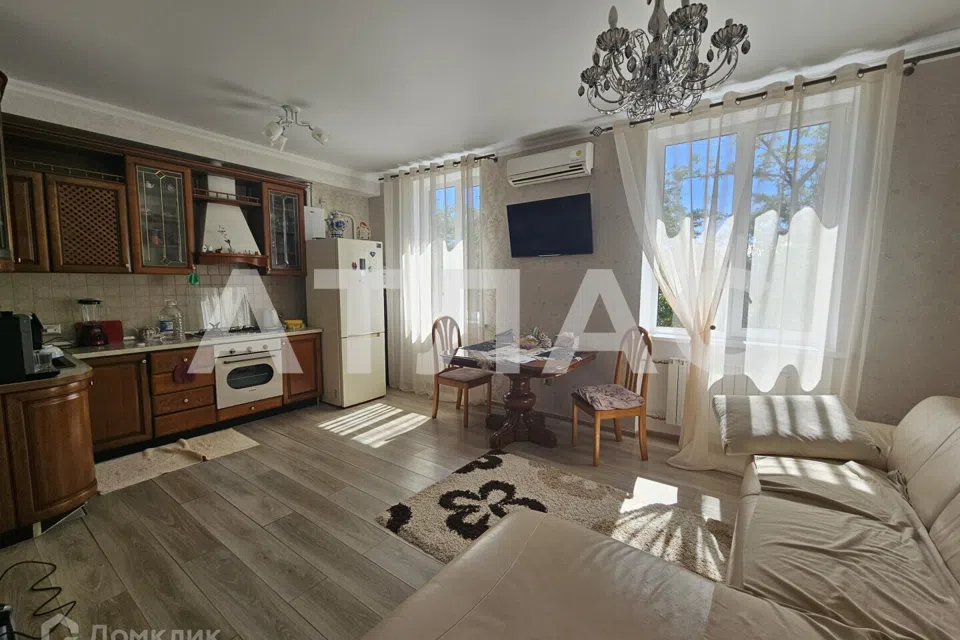 Продаётся 2-комнатная квартира, 53 м²